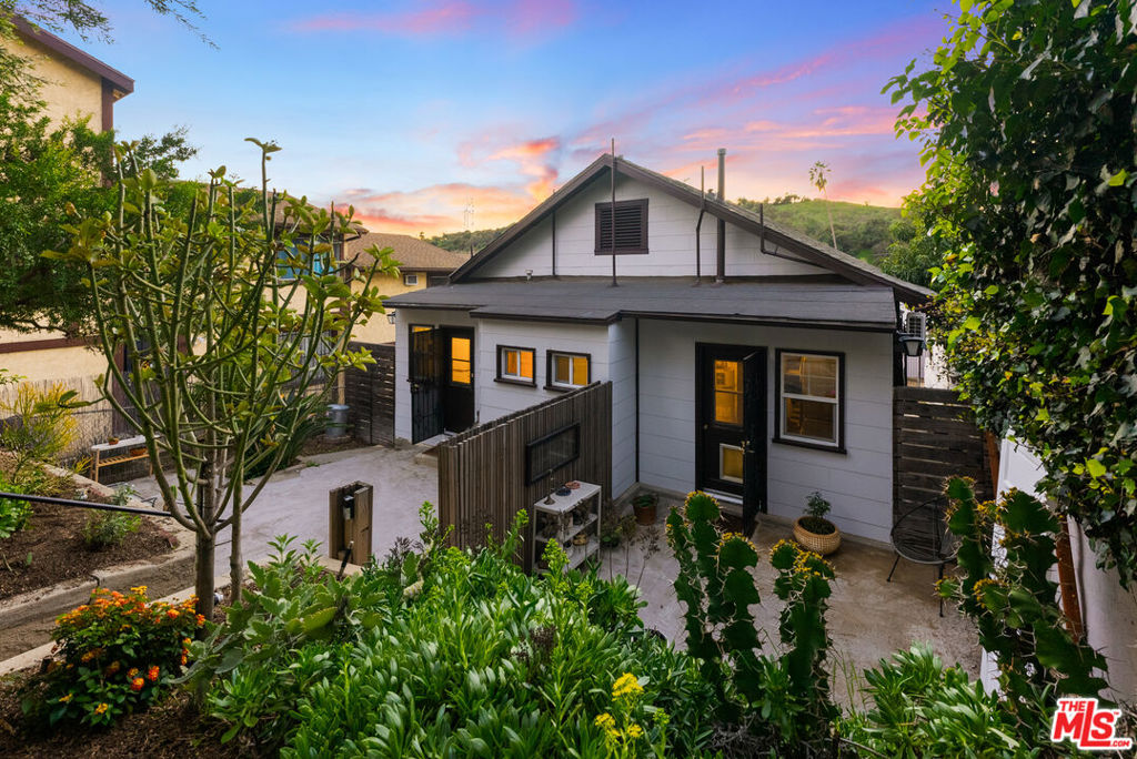 534 Casanova Street, Los Angeles, CA 90012 — photo 1