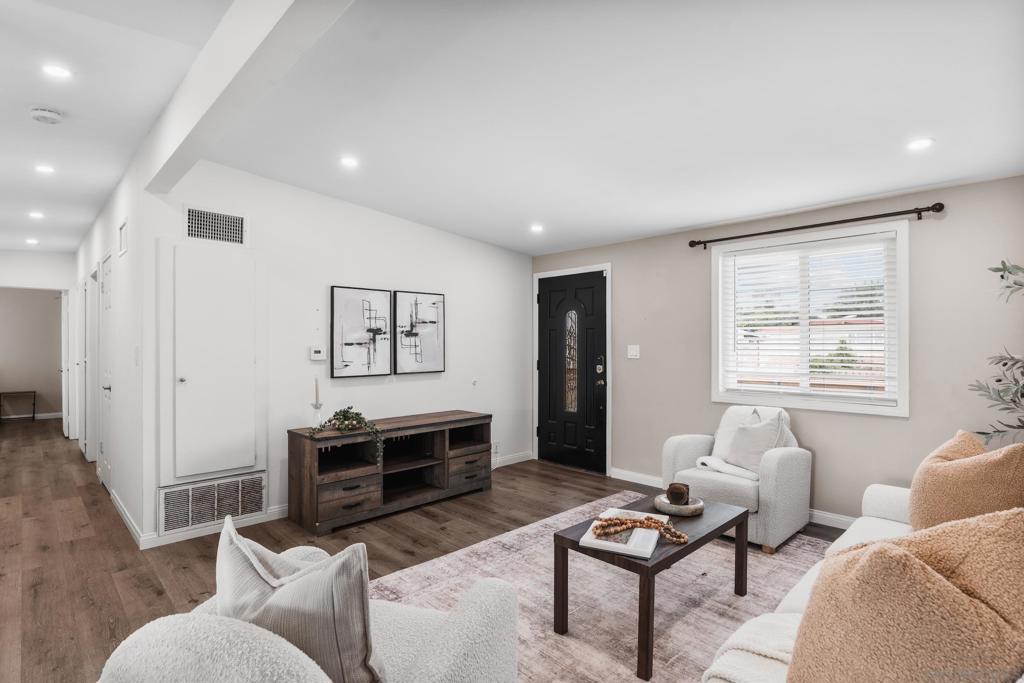 1127 Hemlock Ave, Imperial Beach, CA 91932 — photo 1
