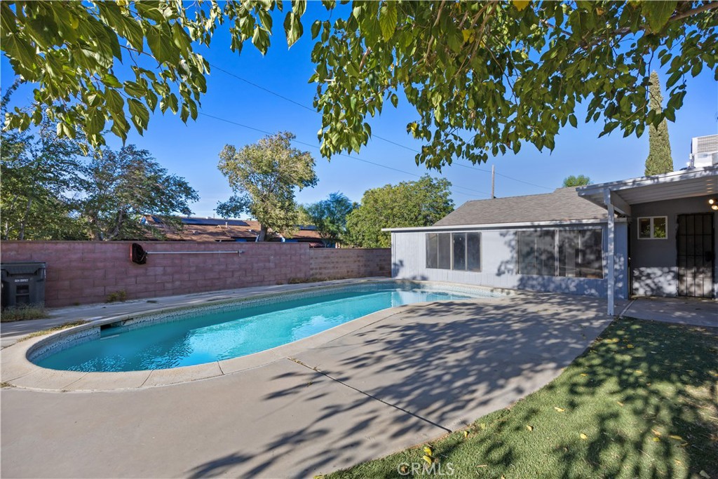 1058 E Avenue R2, Palmdale, CA 93550 — photo 1