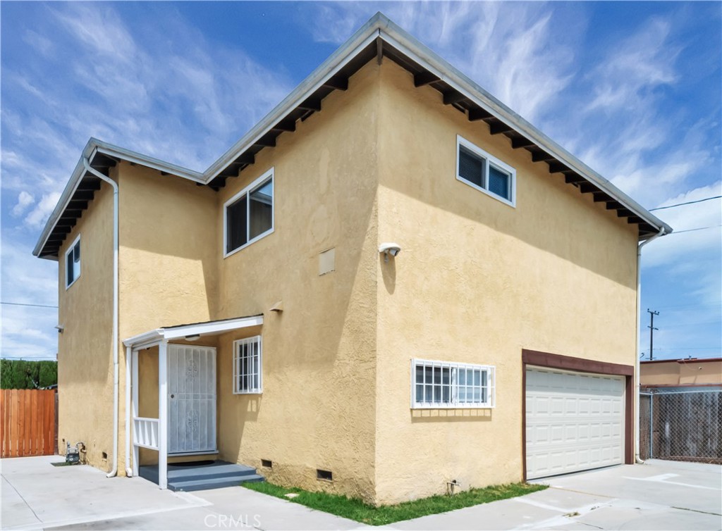 811 W Poplar Street, Compton, CA 90220 — photo 1