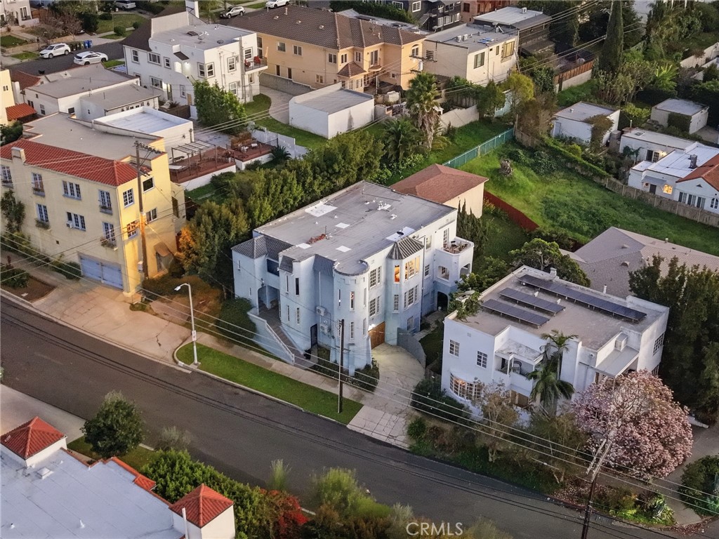 4916 W 12th, Los Angeles, CA 90019 — photo 1