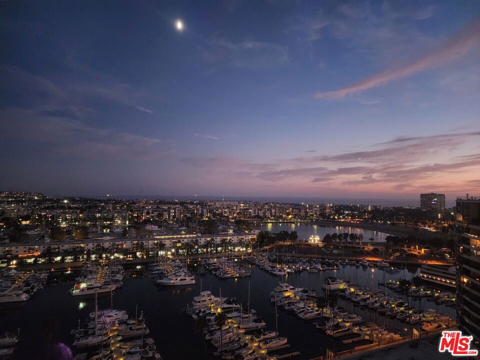 4314 Marina City PH17, Marina Del Rey, CA 90292 — photo 1