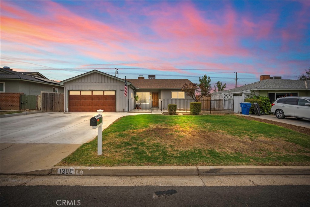 1309 Shattuck Avenue, Bakersfield, CA 93305 — photo 1