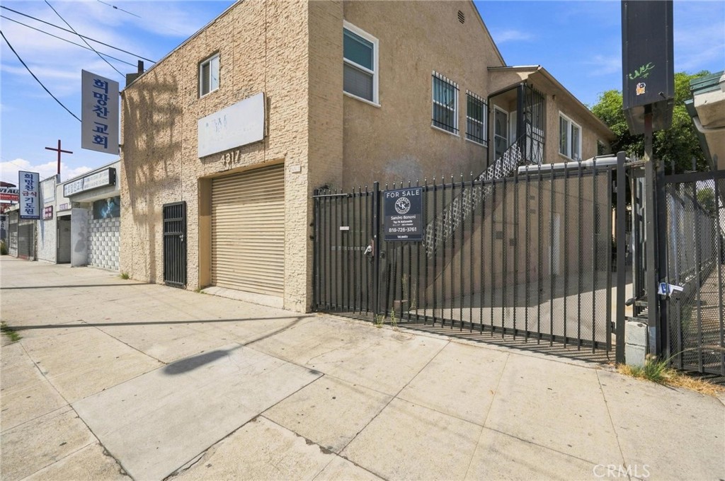 4315 W Pico Boulevard, Los Angeles, CA 90019 — photo 1