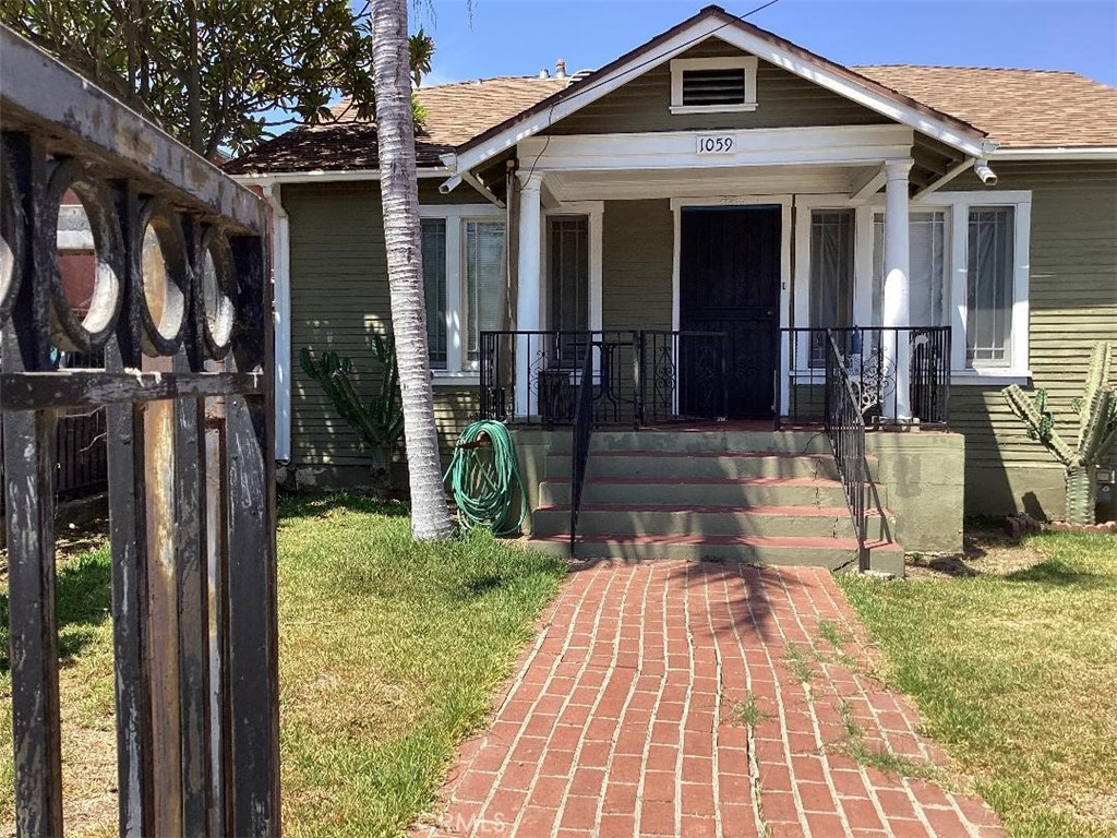 1059 Thornton, Los Angeles, CA 90063 — photo 1