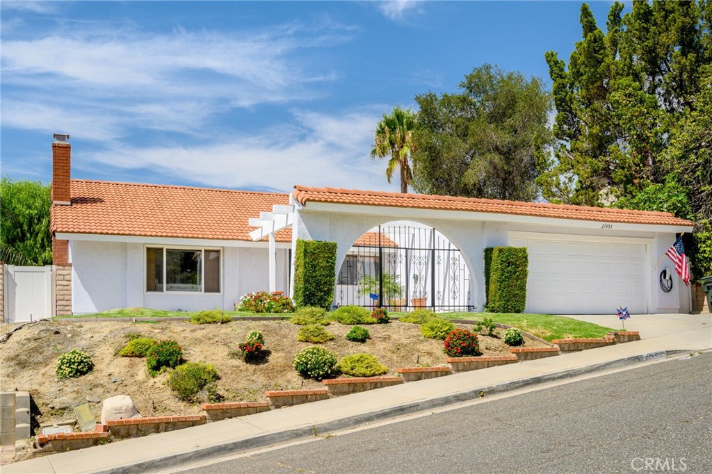 27403 Garza Drive, Saugus, CA 91350 — photo 1