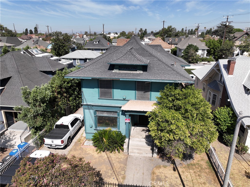 2107 Oak Street, Los Angeles, CA 90007 — photo 1