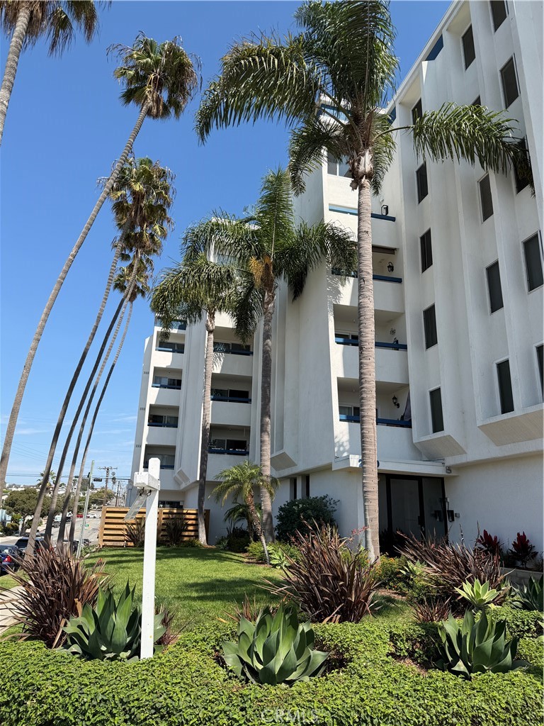 200 S Catalina Avenue 407, Redondo Beach, CA 90277 — photo 1