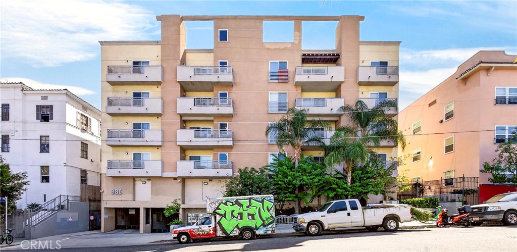 980 S Oxford 303, Los Angeles, CA 90006 — photo 1