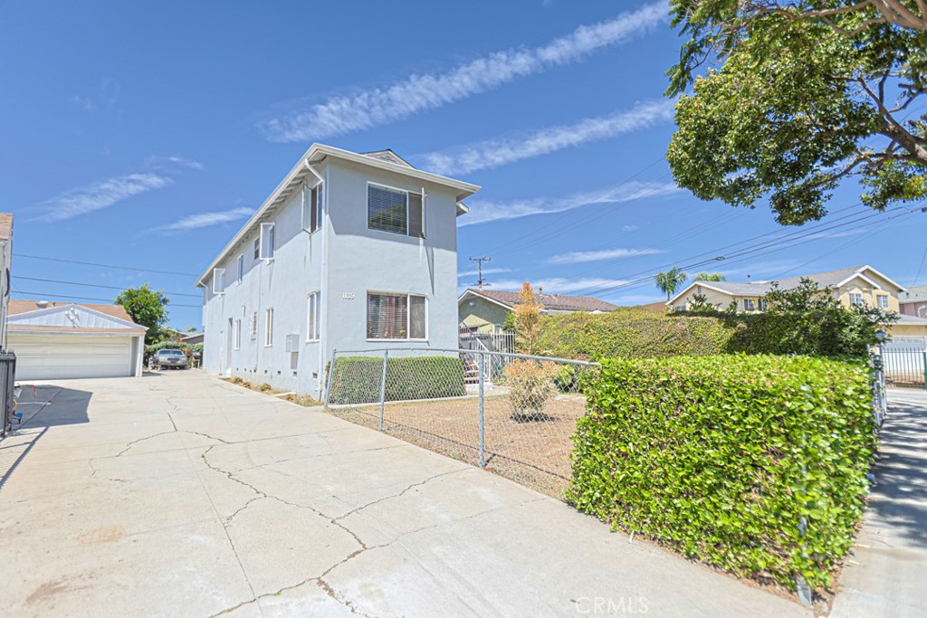 1139 E 67th Street, Inglewood, CA 90302 — photo 1