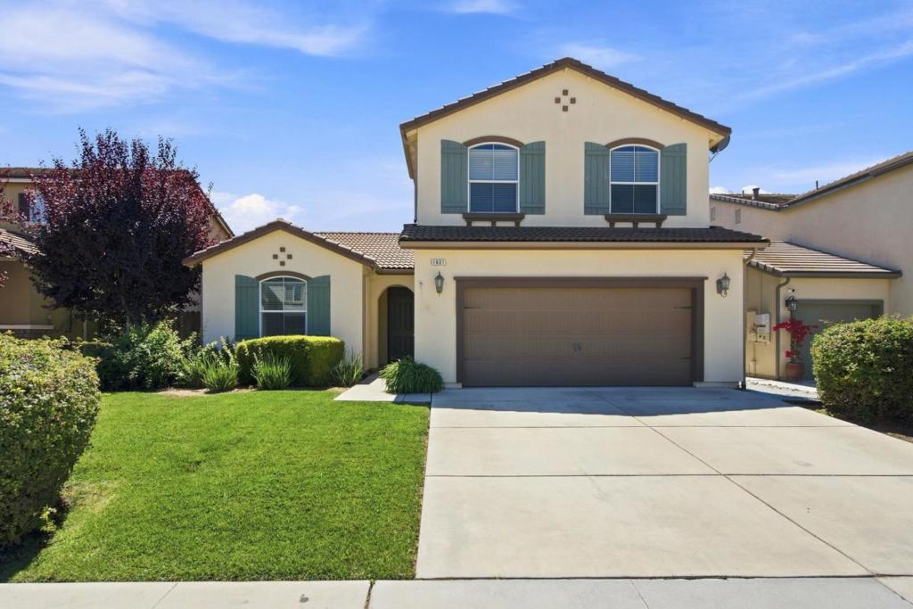 1631 Panorama Drive, Hollister, CA 95023 — photo 1