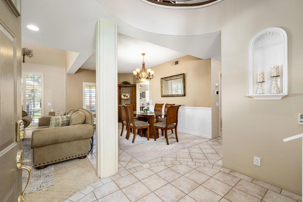 372 Muirfield Drive, Palm Desert, CA 92211 — photo 1