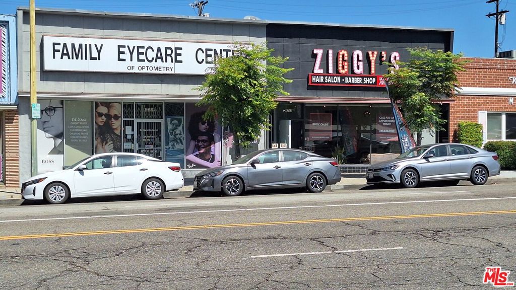 8733 La Tijera Boulevard 8733/8735, Los Angeles, CA 90045 — photo 1