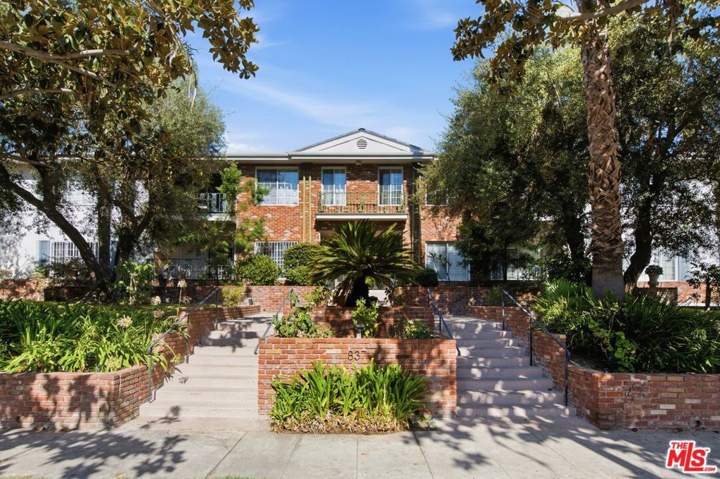 837 S Windsor Boulevard 6, Los Angeles, CA 90005 — photo 1