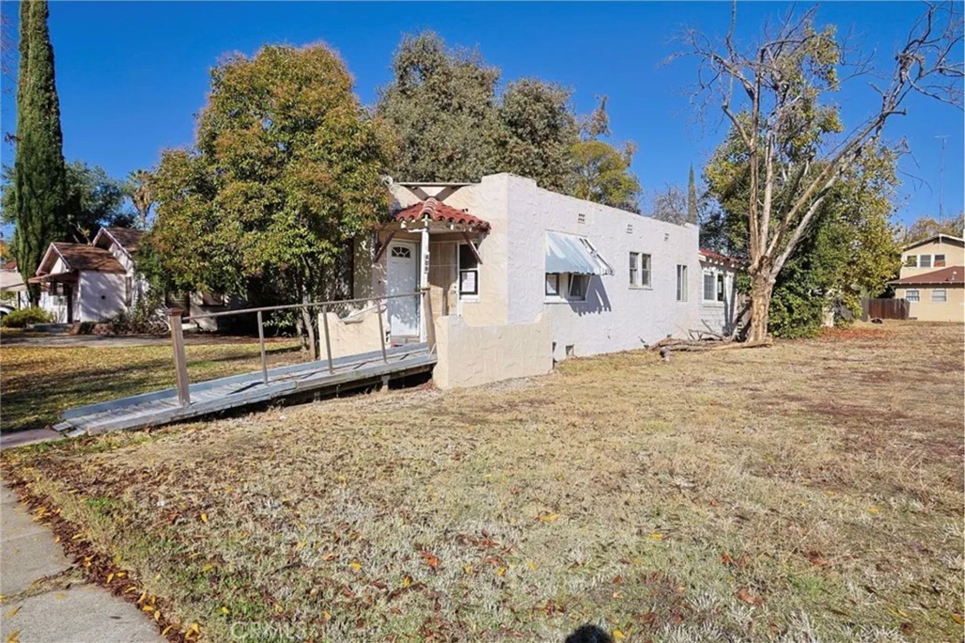 409 W 25th Street, Merced, CA 95340 — photo 1