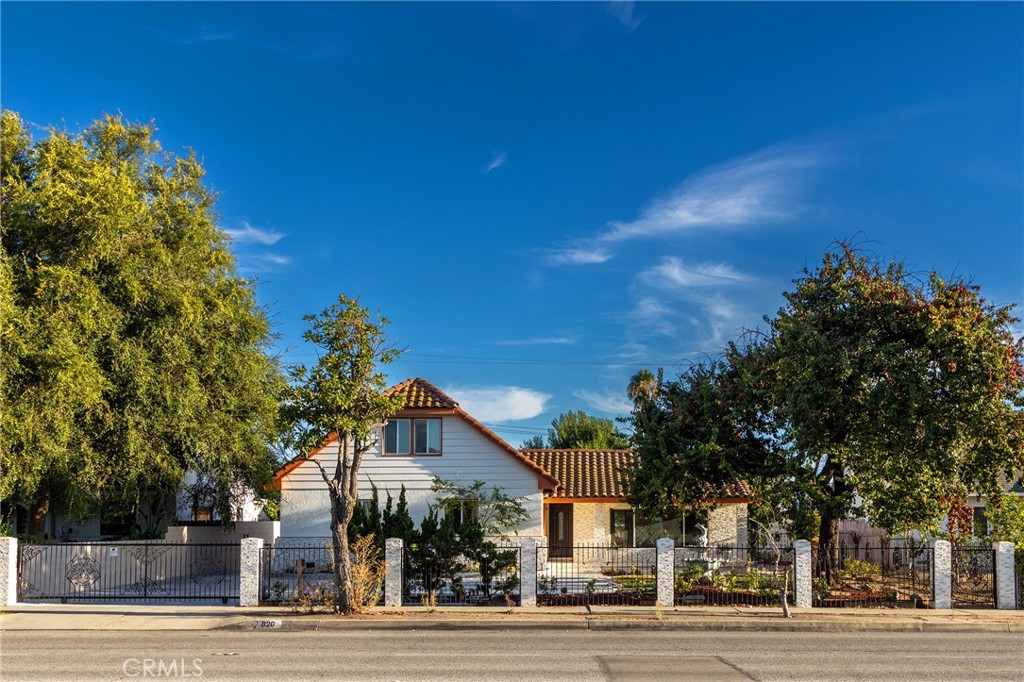 820 E Cameron Avenue, West Covina, CA 91790 — photo 1