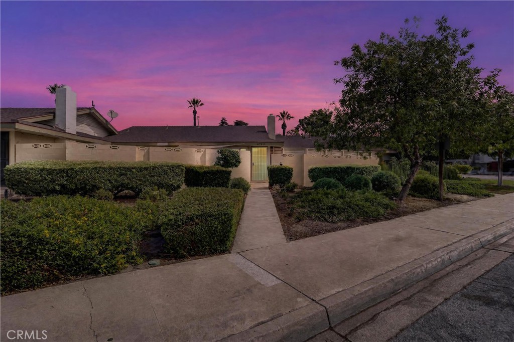 679 S Indian Hill B, Claremont, CA 91711 — photo 1
