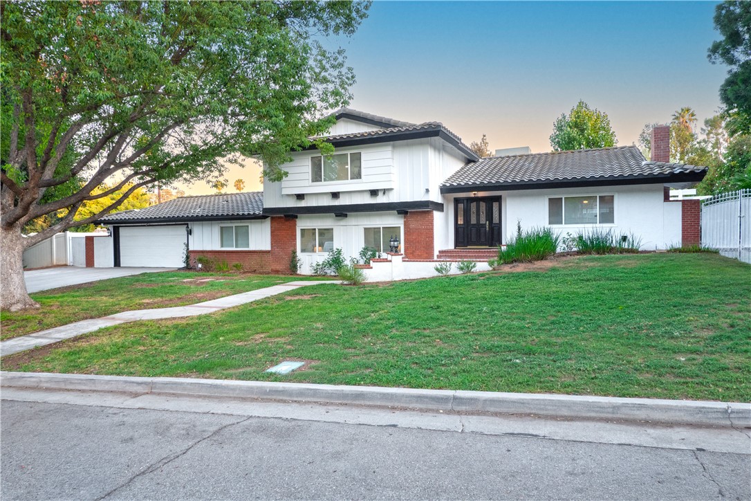 2350 Shadow Hill Drive, Riverside, CA 92506 — photo 1
