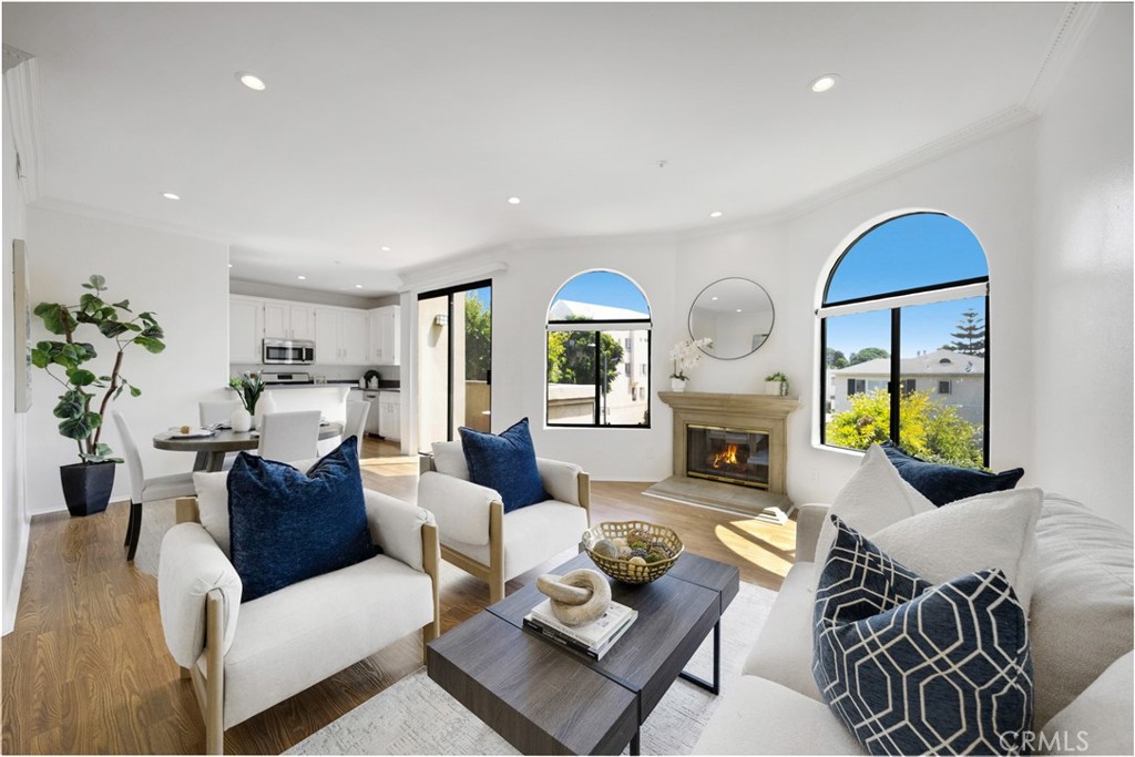 1541 S Bedford 205, Los Angeles, CA 90035 — photo 1