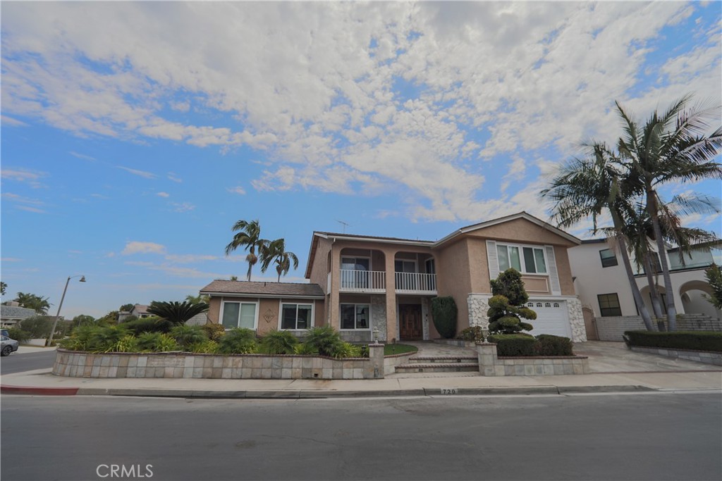 720 Pepper Tree, Long Beach, CA 90815 — photo 1