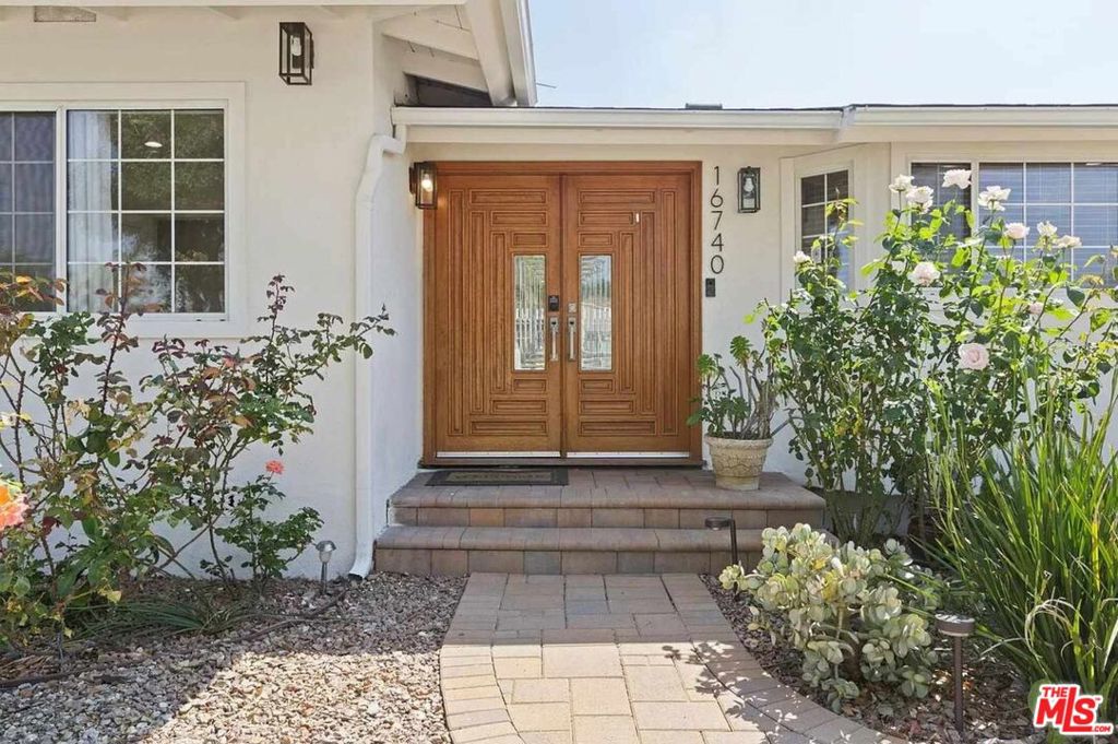 16740 Bermuda Street, Los Angeles, CA 91344 — photo 1