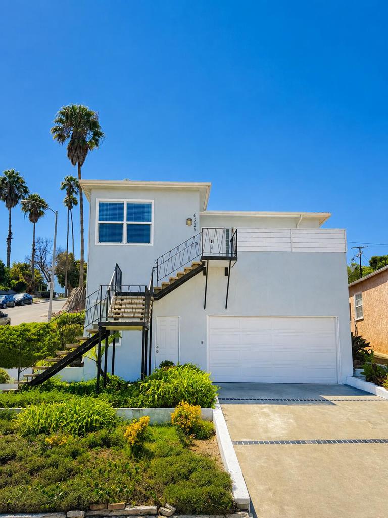 6225 S Verdun Avenue, Los Angeles, CA 90043 — photo 1