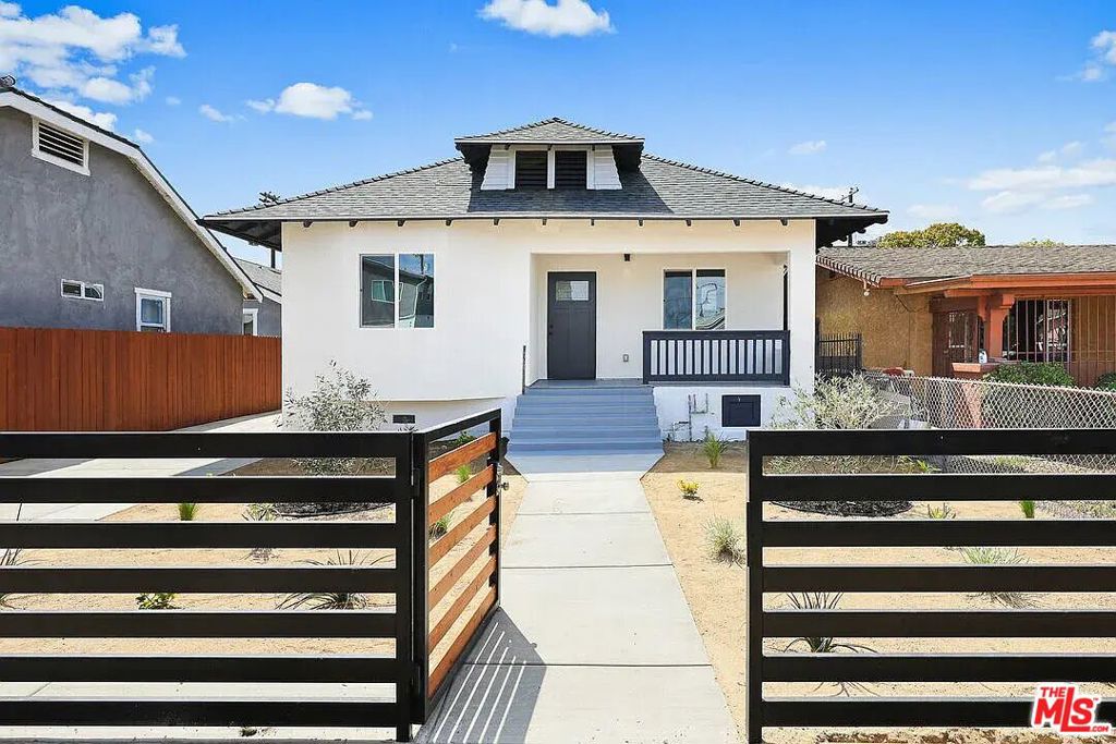 438 E 56th Street, Los Angeles, CA 90011 — photo 1