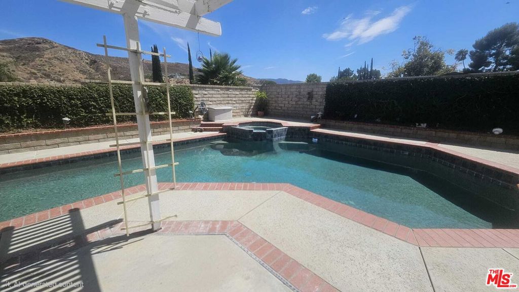 14616 Daisy Meadow Street, Santa Clarita, CA 91387 — photo 1