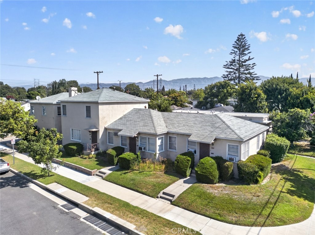 600 N Maple Street, Burbank, CA 91505 — photo 1