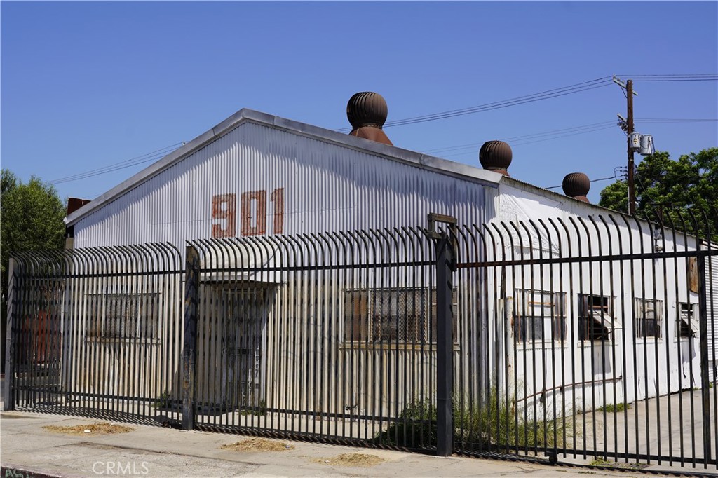 901 E 108th, Los Angeles, CA 90059 — photo 1