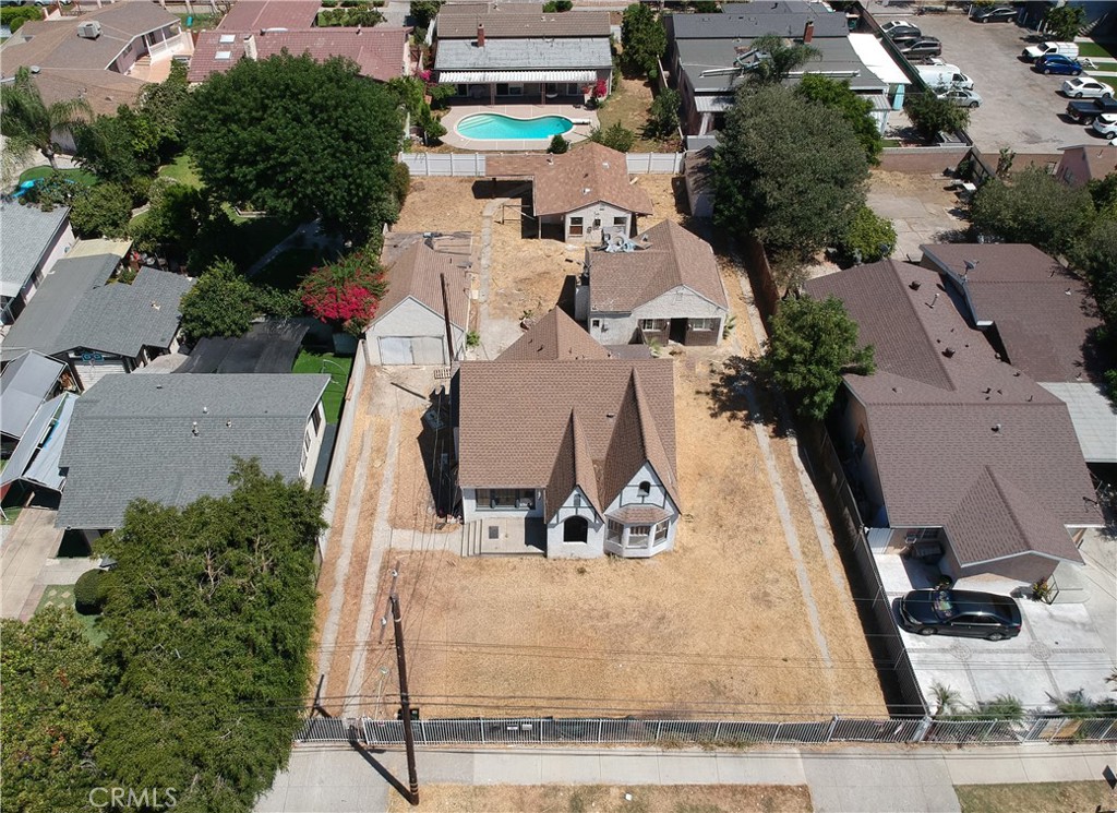 6824 Tyrone, Van Nuys, CA 91405 — photo 1