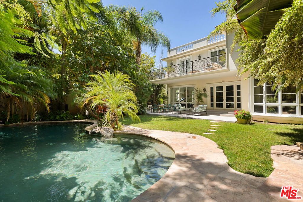 166 N Mccadden Place, Los Angeles, CA 90004 — photo 1