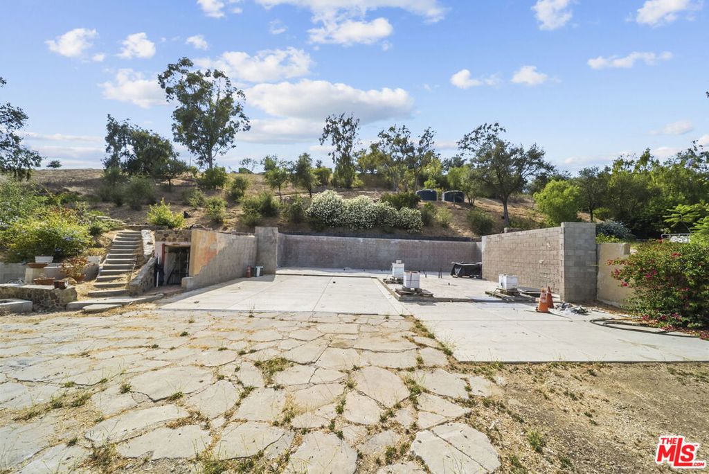 2911 S Foose Road, Malibu, CA 90265 — photo 1