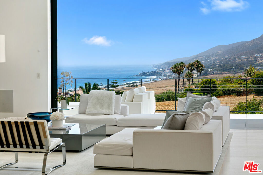 5963 Philip Avenue, Malibu, CA 90265 — photo 1
