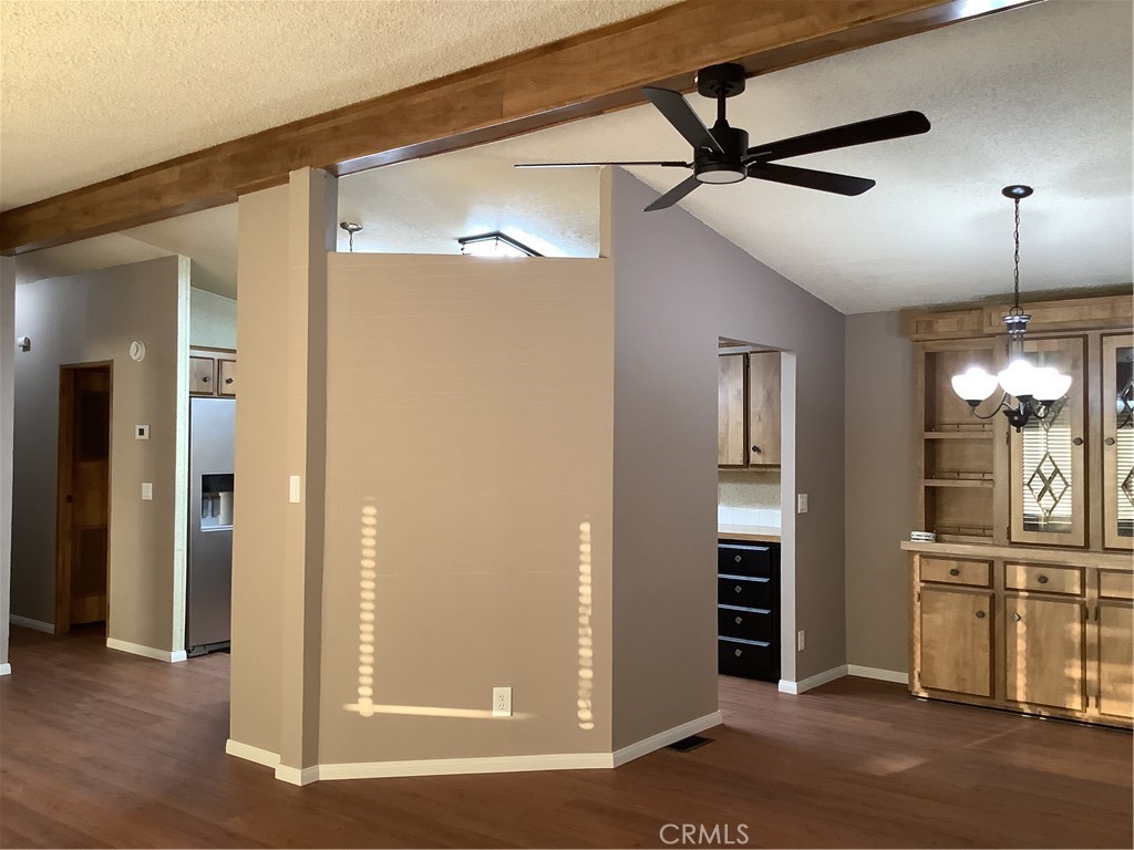 1300 W Menlo Avenue 200, Hemet, CA 92543 — photo 1