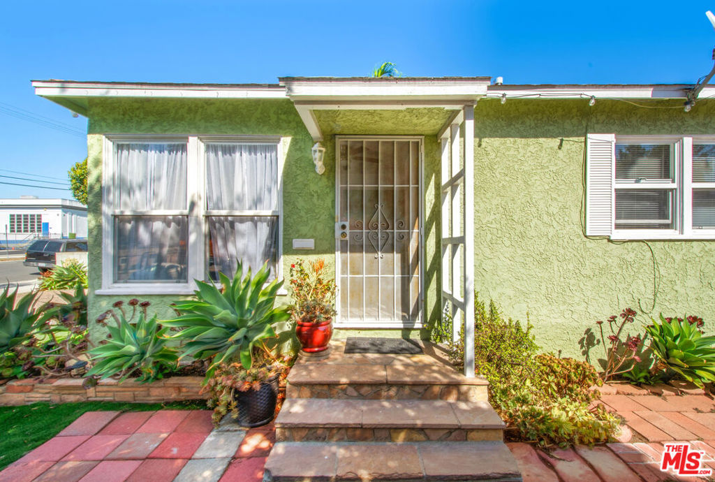 1118 Marlborough Avenue, Inglewood, CA 90302 — photo 1