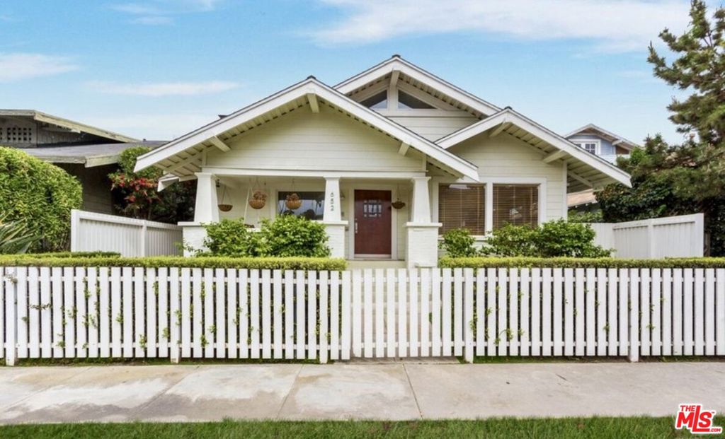 652 Woodlawn Avenue, Venice, CA 90291 — photo 1