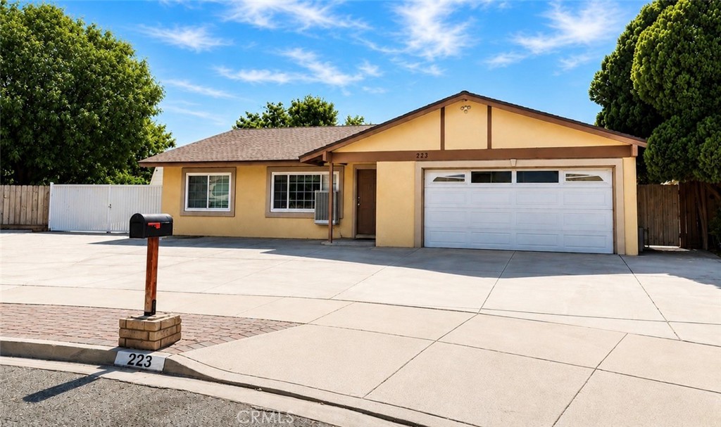 223 Glenmont Court, Hemet, CA 92544 — photo 1