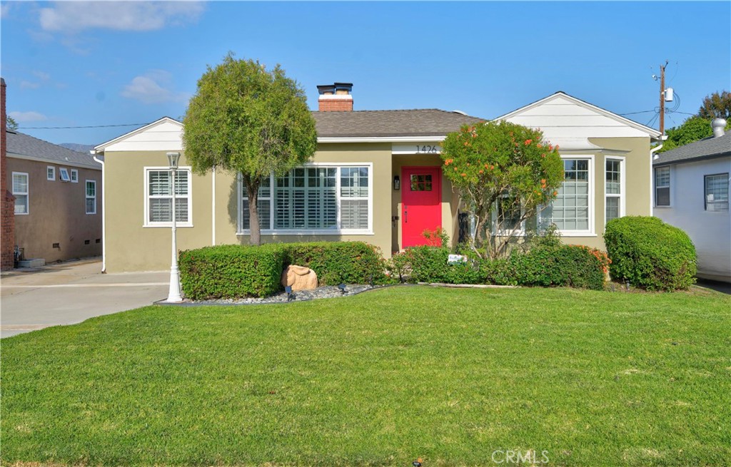 1426 N Buena Vista, Burbank, CA 91505 — photo 1