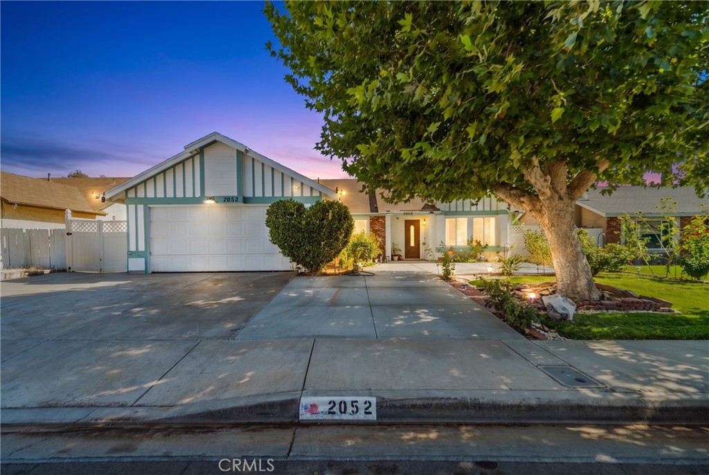 2052 E Avenue R12, Palmdale, CA 93550 — photo 1