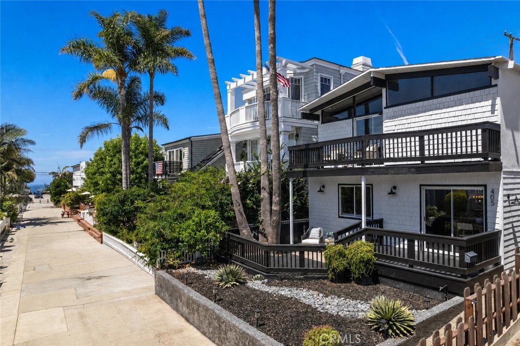 405 10th Street, Manhattan Beach, CA 90266 — photo 1
