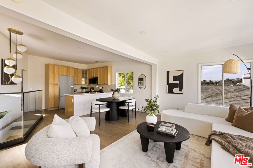 6837 Cahuenga Park Trail, Los Angeles, CA 90068 — photo 1