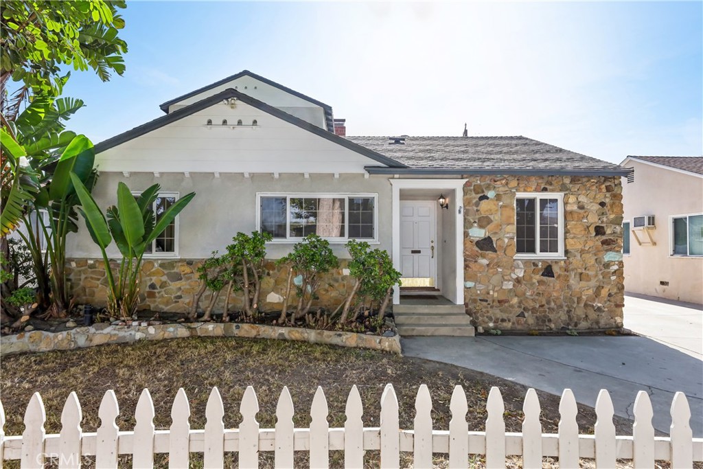 3672 Hackett, Long Beach, CA 90808 — photo 1