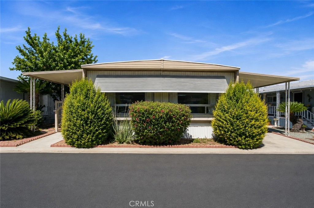 8811 Canoga Avenue 225, Canoga Park, CA 91304 — photo 1