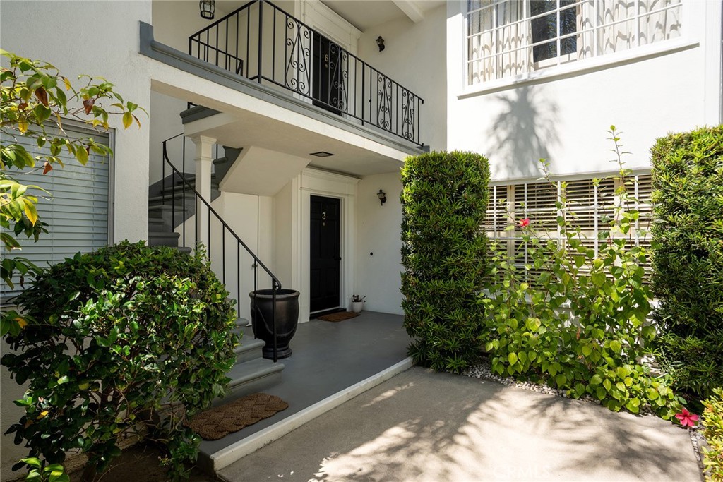 681 S Orange Grove 3, Pasadena, CA 91105 — photo 1