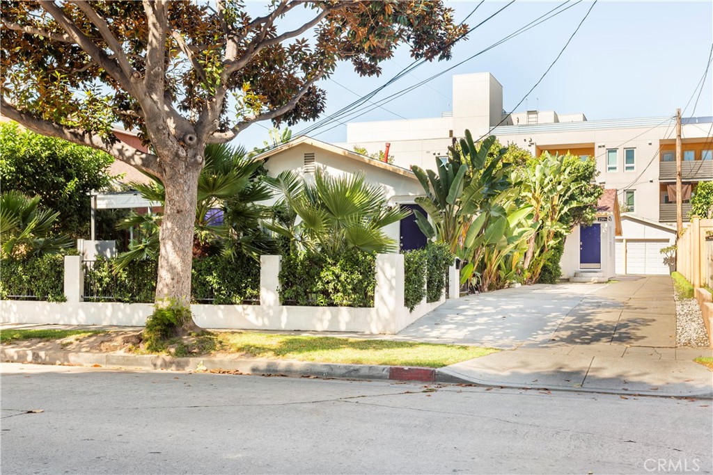 239 W Hillcrest, Inglewood, CA 90301 — photo 1