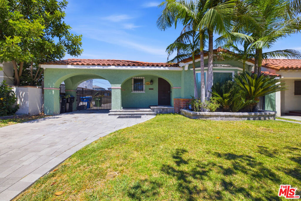 3237 W 74th Street, Los Angeles, CA 90043 — photo 1