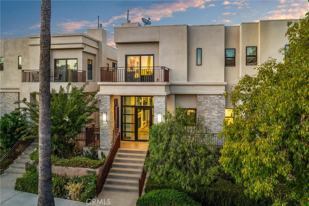 18717 Redwing, Tarzana, CA 91356 — photo 1