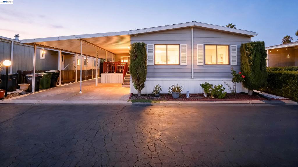 Address withheld, Tracy, CA 95376-1710 — photo 1