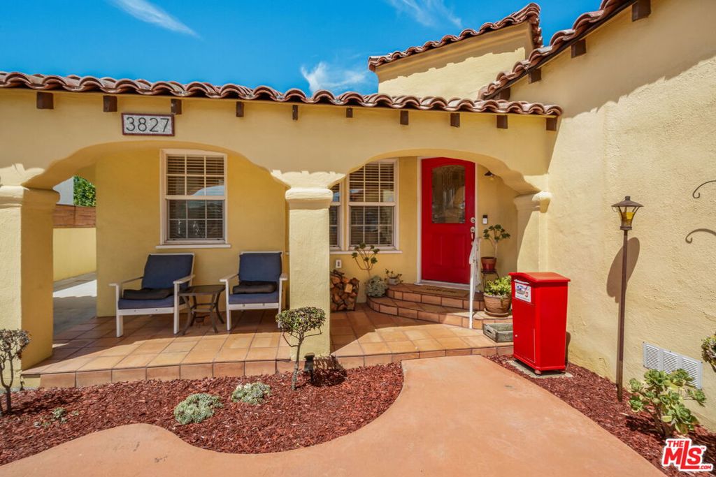 3827 Olmsted Avenue, Los Angeles, CA 90008 — photo 1